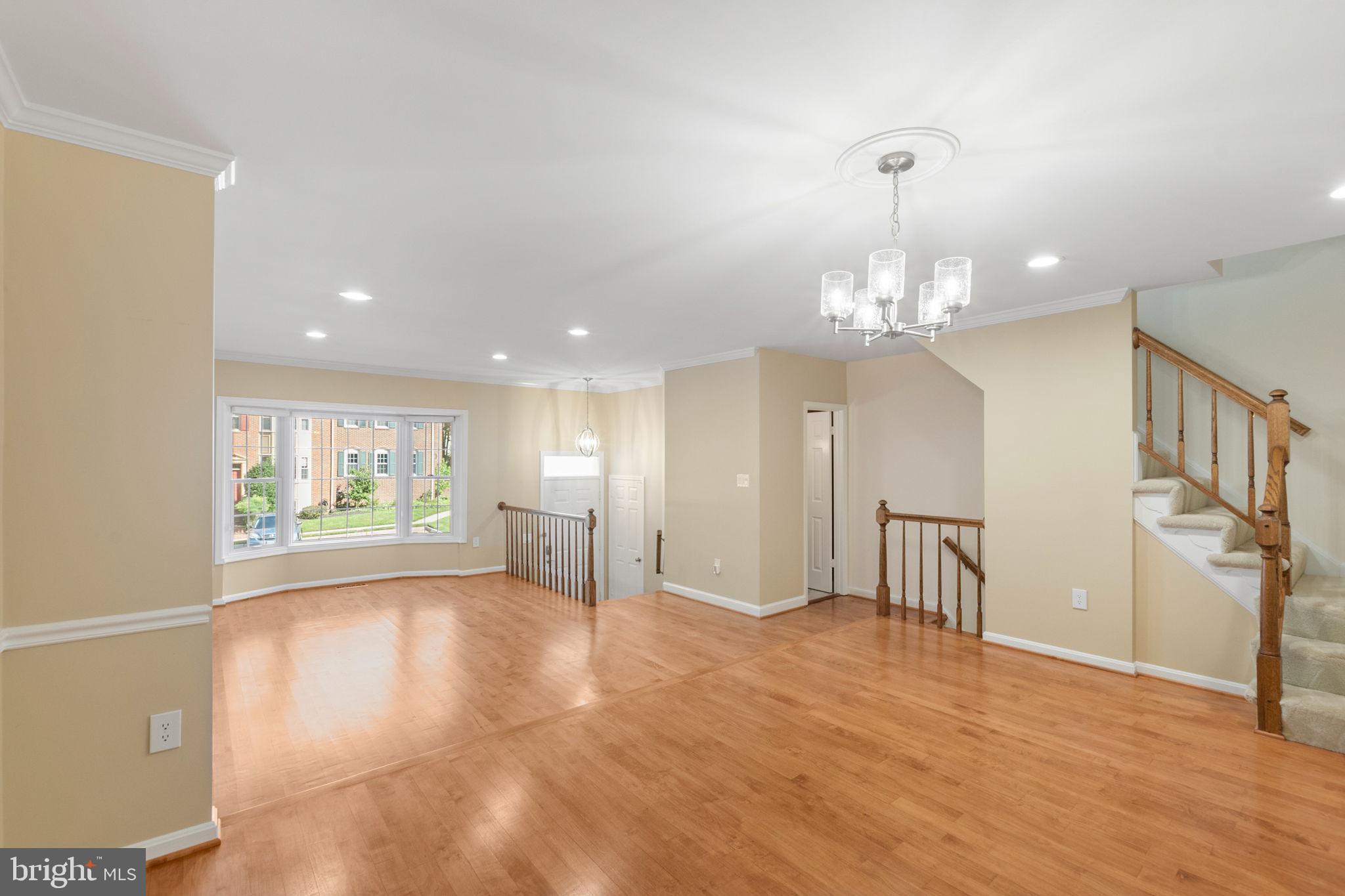 WILLIAMSBURG POND - Residential Lease