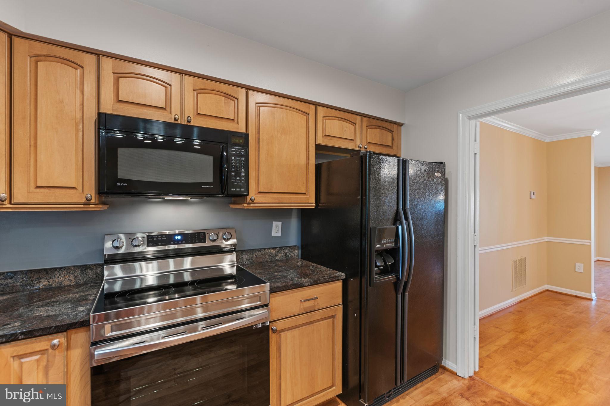 WILLIAMSBURG POND - Residential Lease