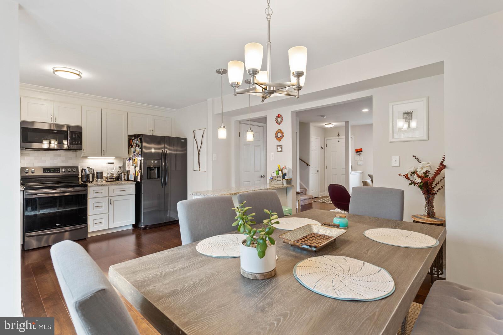 LONDON WOODS - Residential