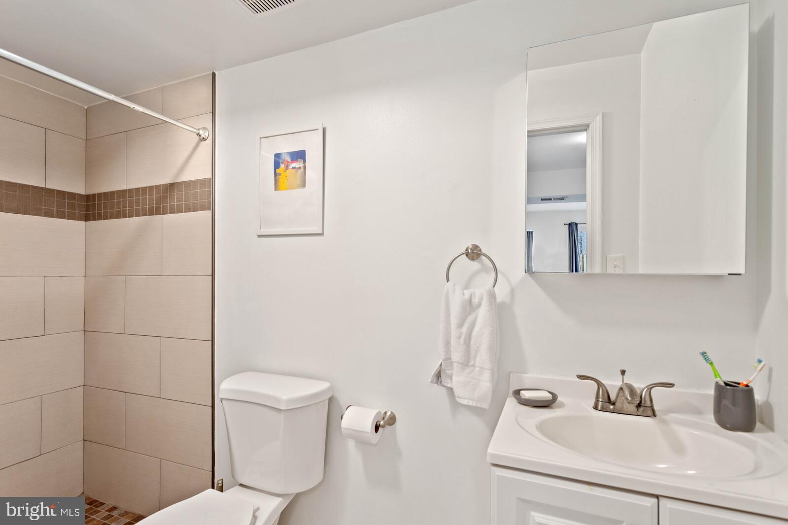 LONDON WOODS - Residential