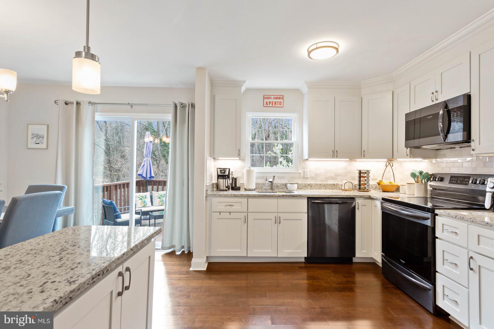 LONDON WOODS - Residential