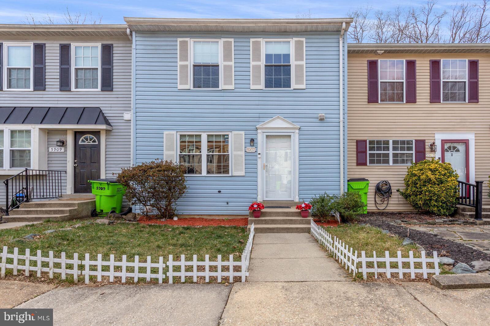 LONDON WOODS - Residential