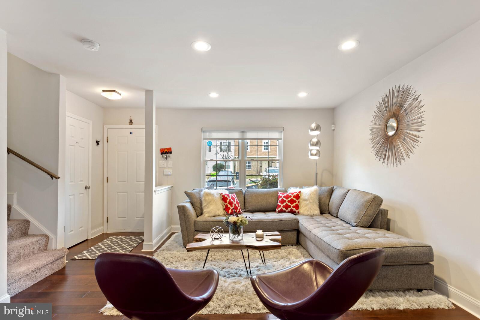 LONDON WOODS - Residential