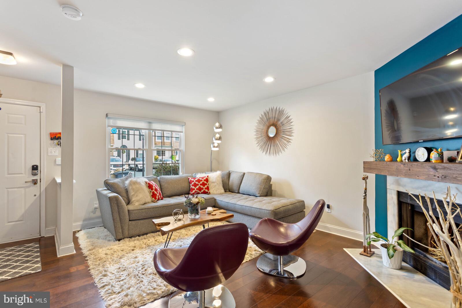 LONDON WOODS - Residential