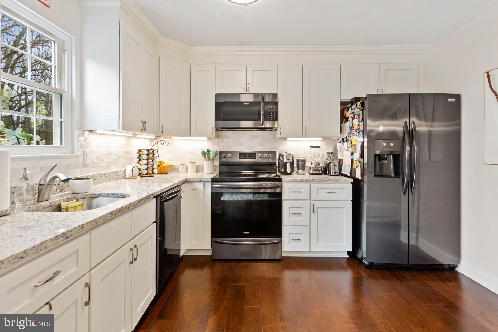 LONDON WOODS - Residential