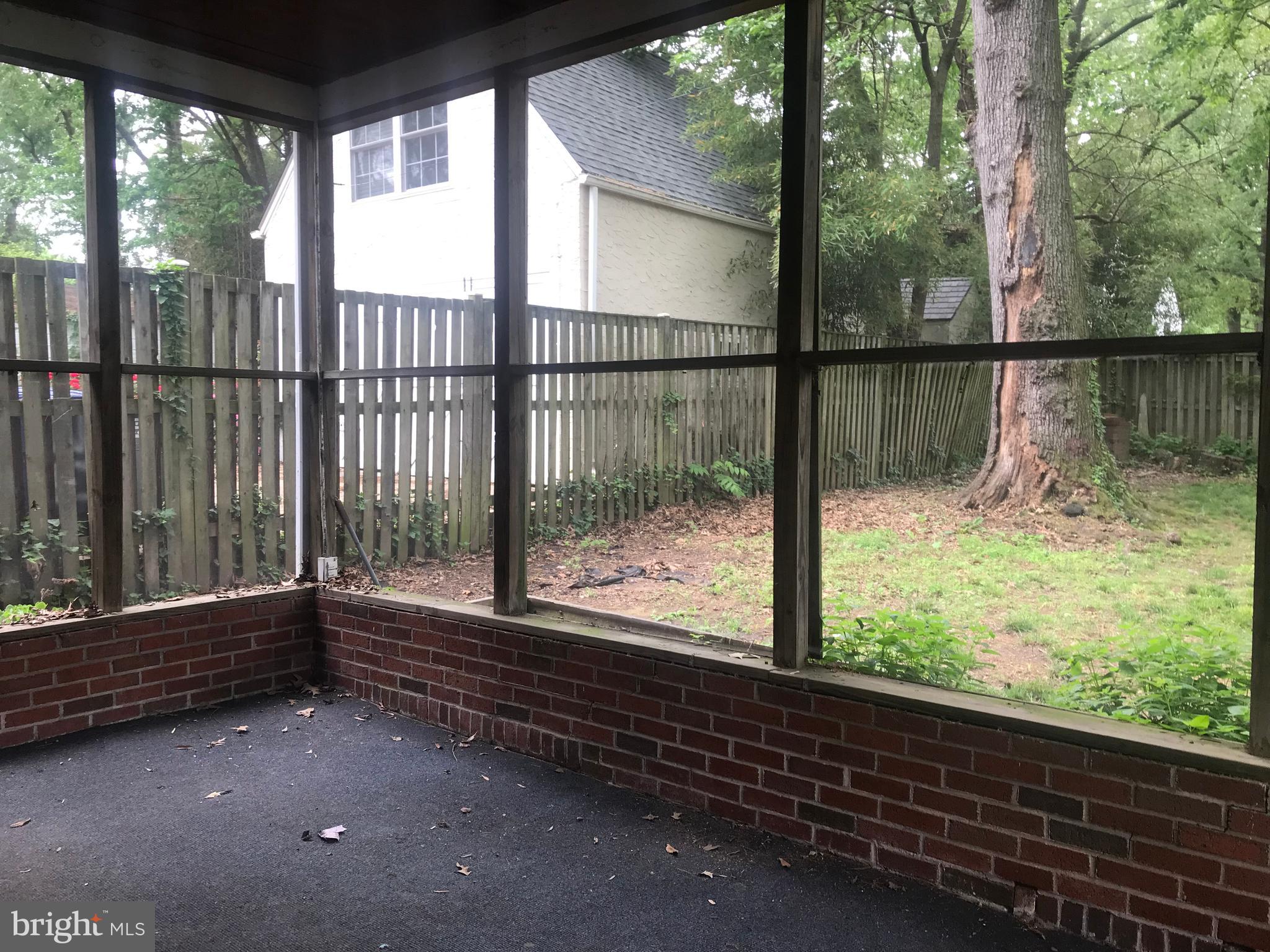 HYATTSVILLE HILLS - Residential Lease