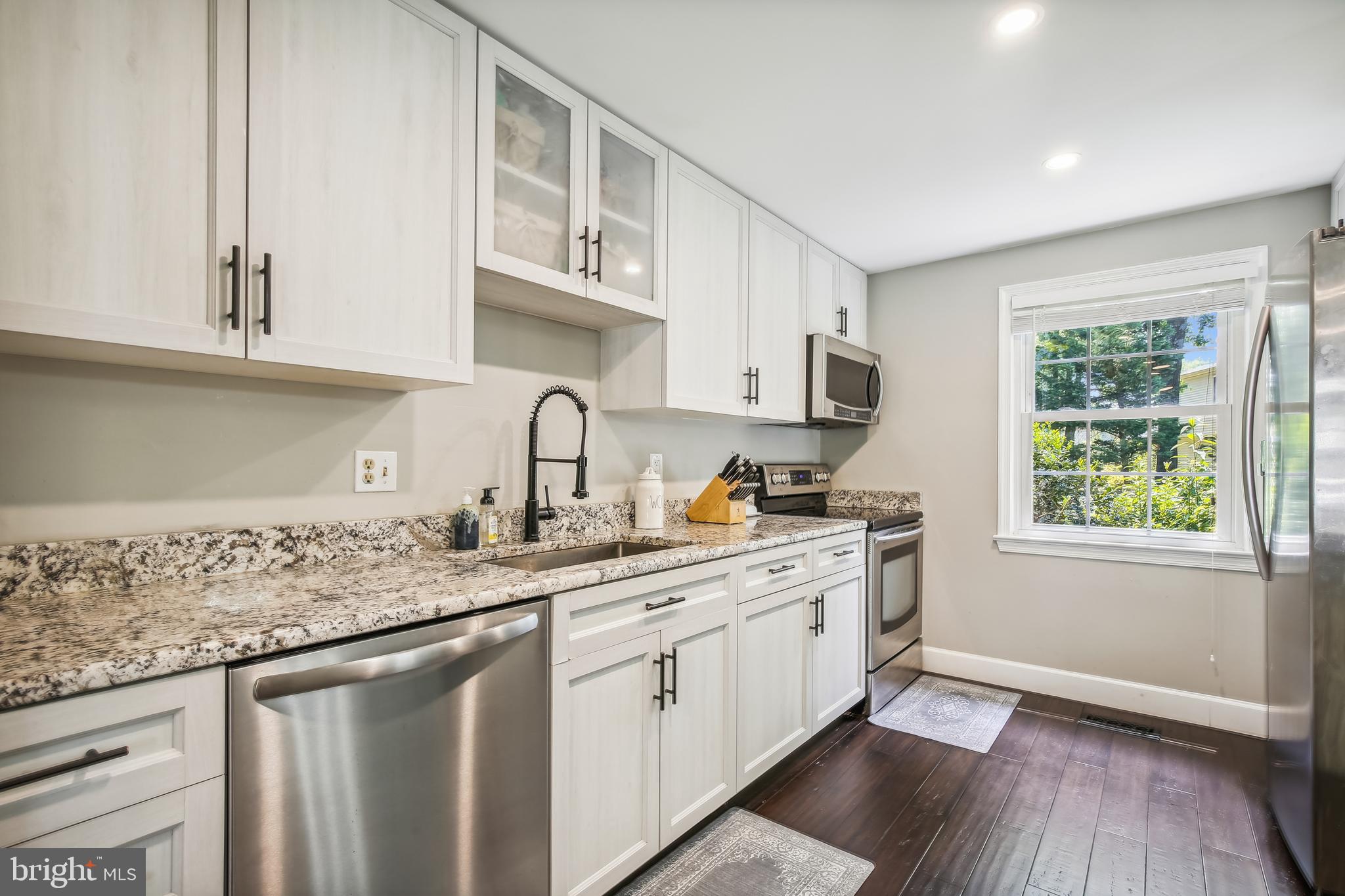 HIDDENBROOK - Residential