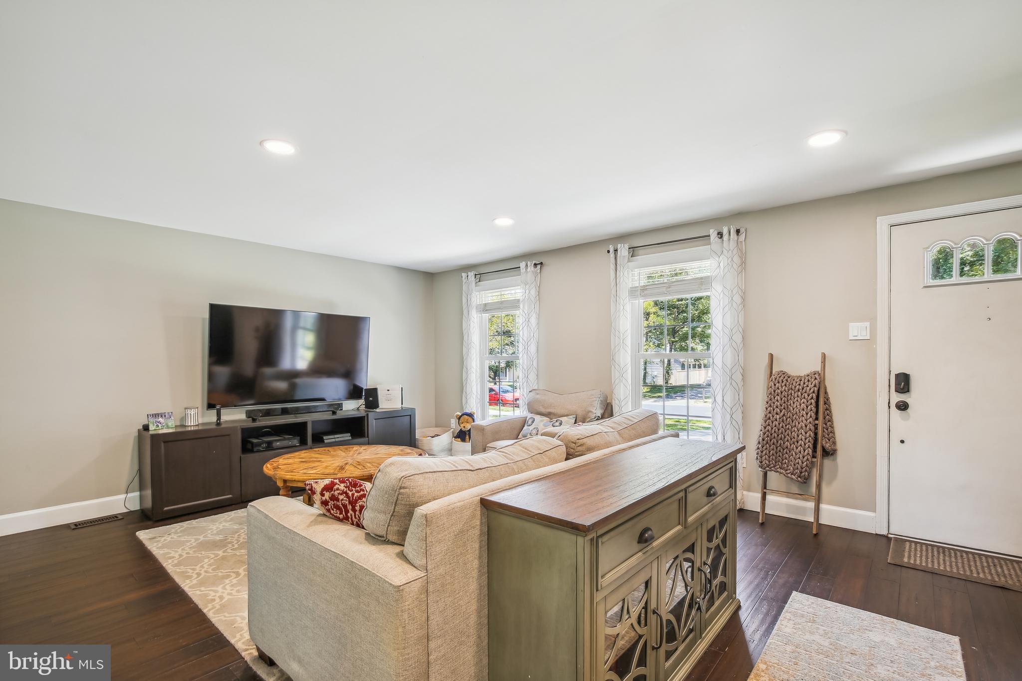 HIDDENBROOK - Residential