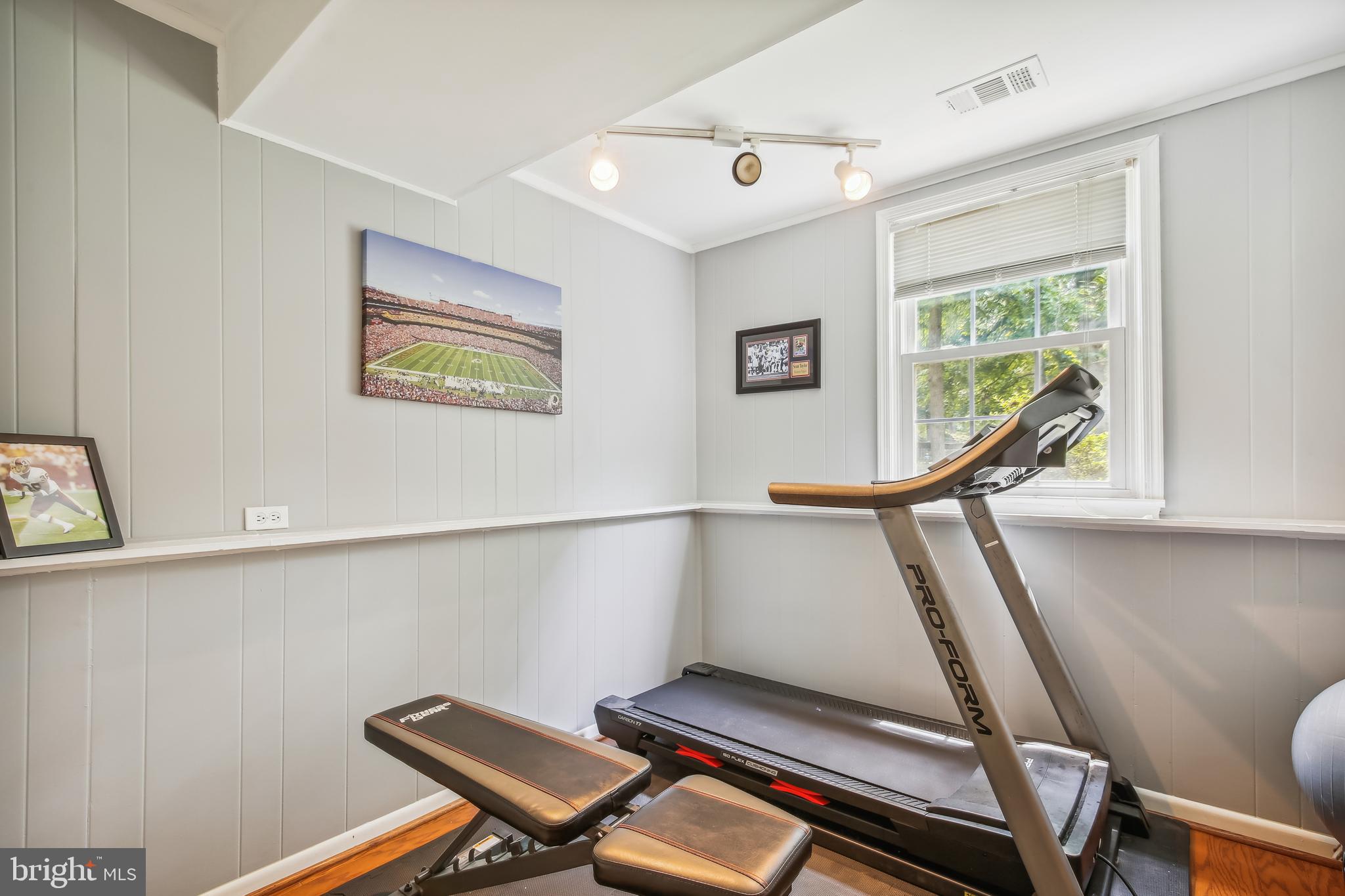 HIDDENBROOK - Residential