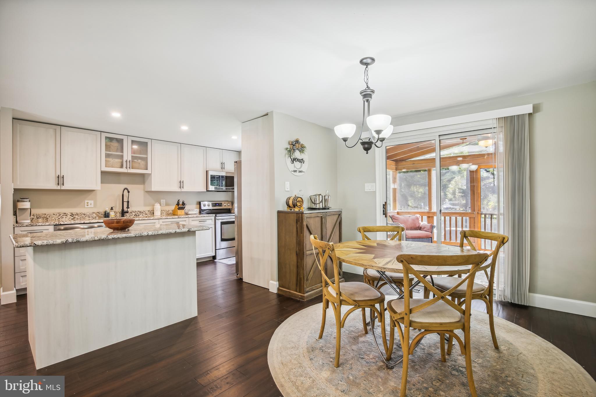 HIDDENBROOK - Residential