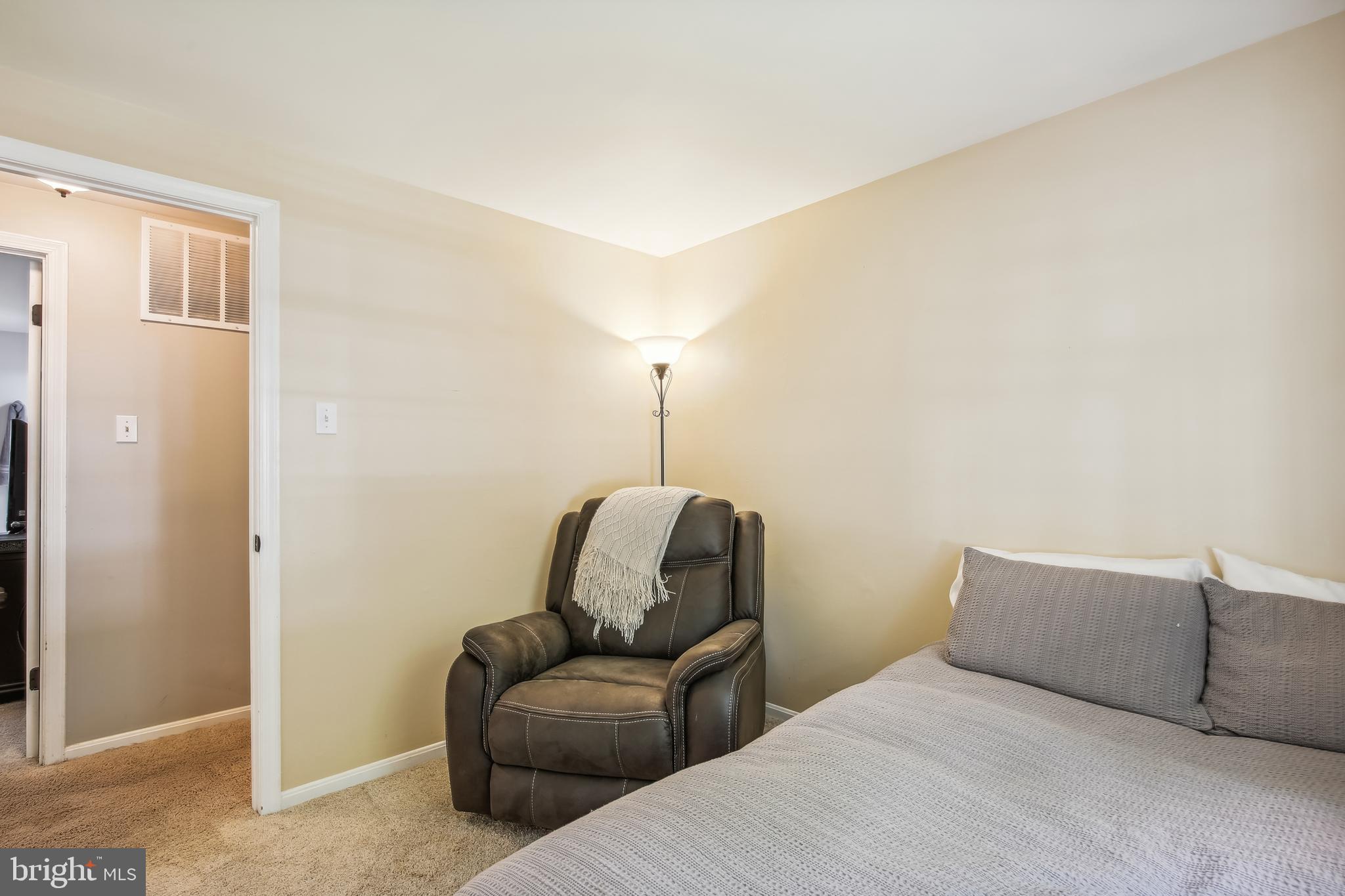 HIDDENBROOK - Residential