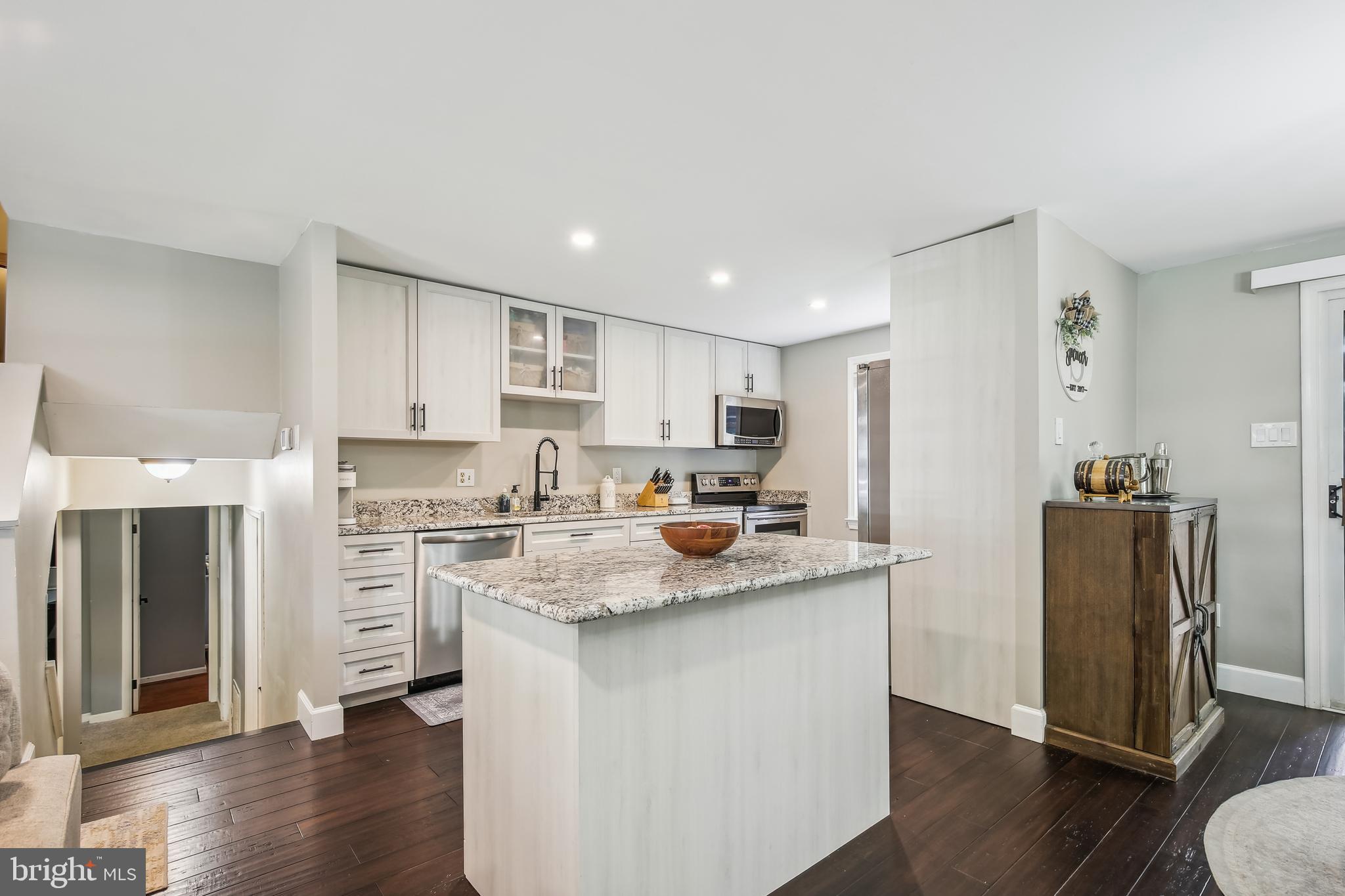 HIDDENBROOK - Residential