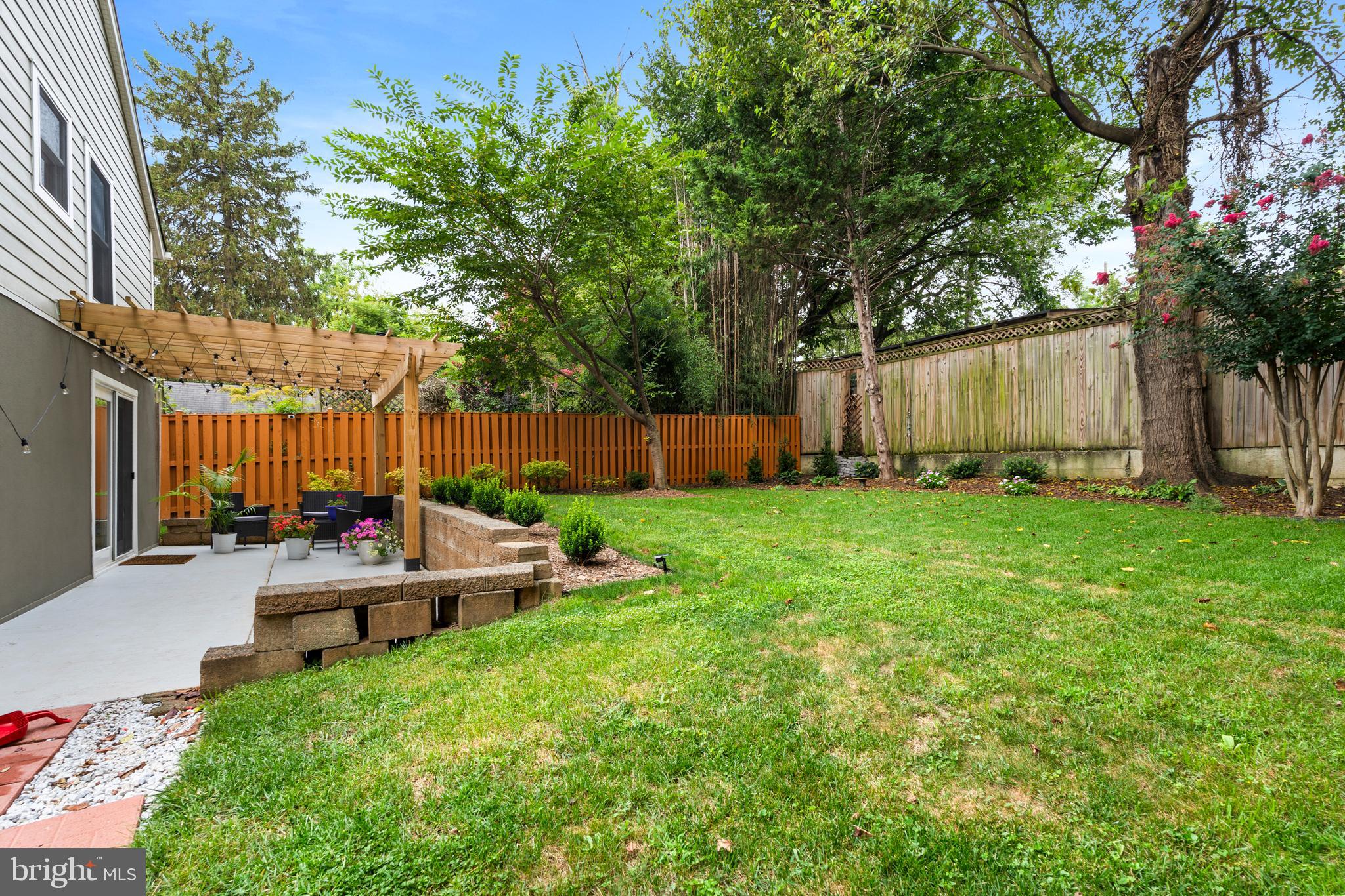 NORTH KENSINGTON - Residential