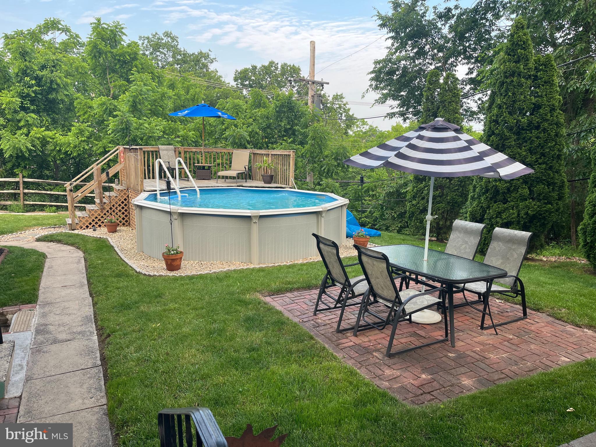 913 GRAVEL PIKE