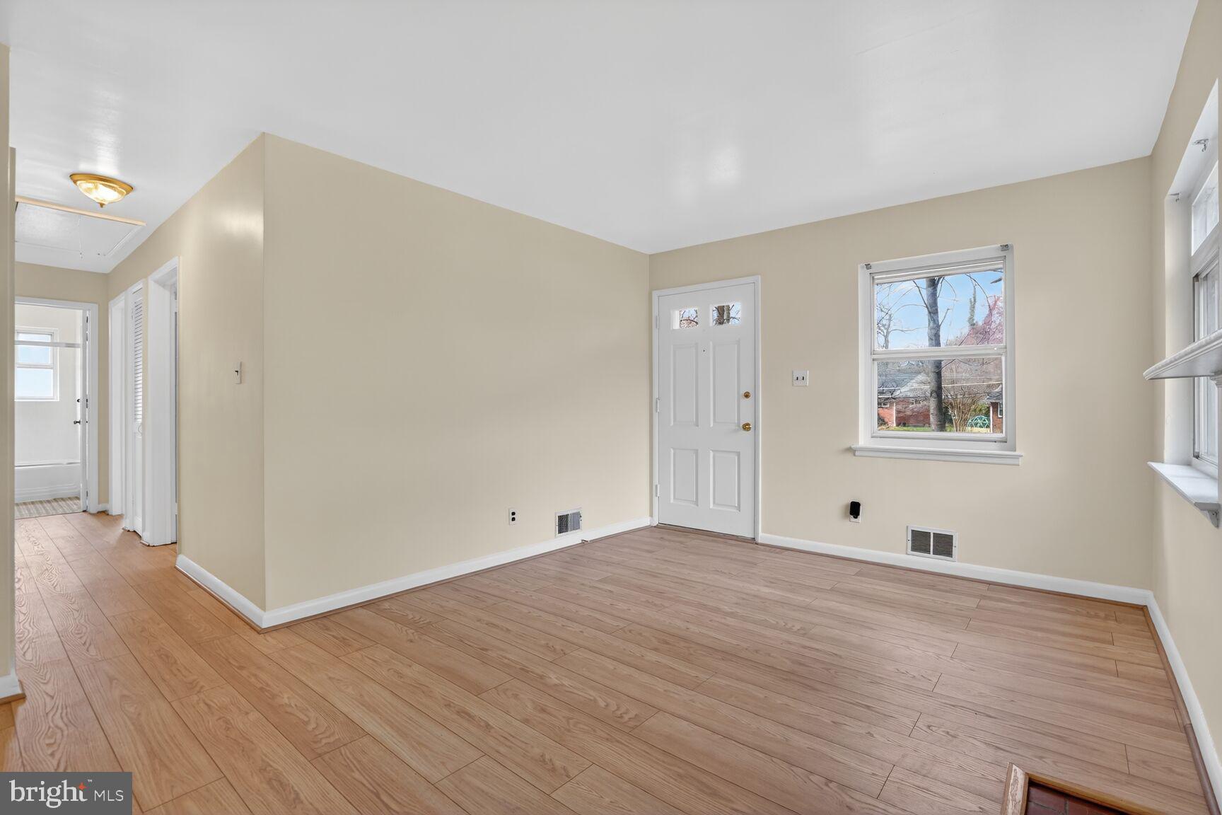 BROYHILL CREST - Residential