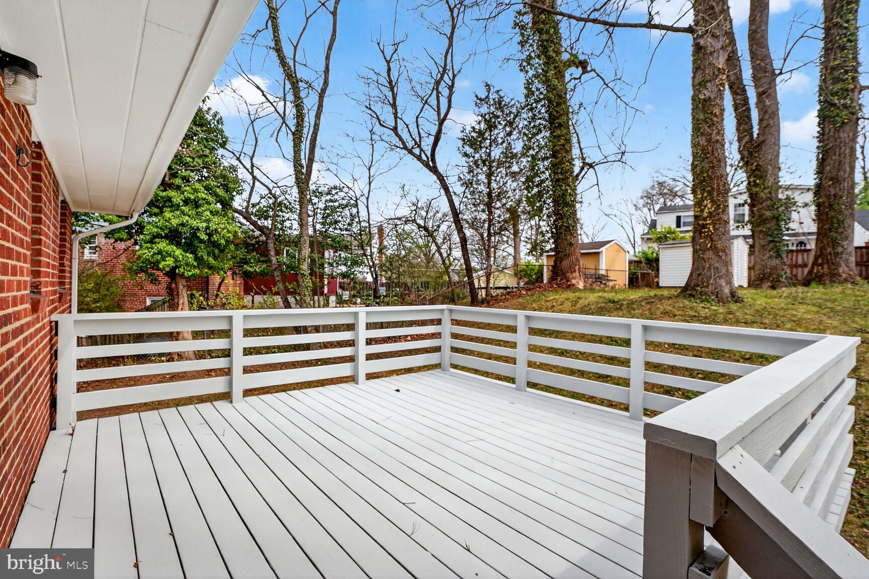 BROYHILL CREST - Residential