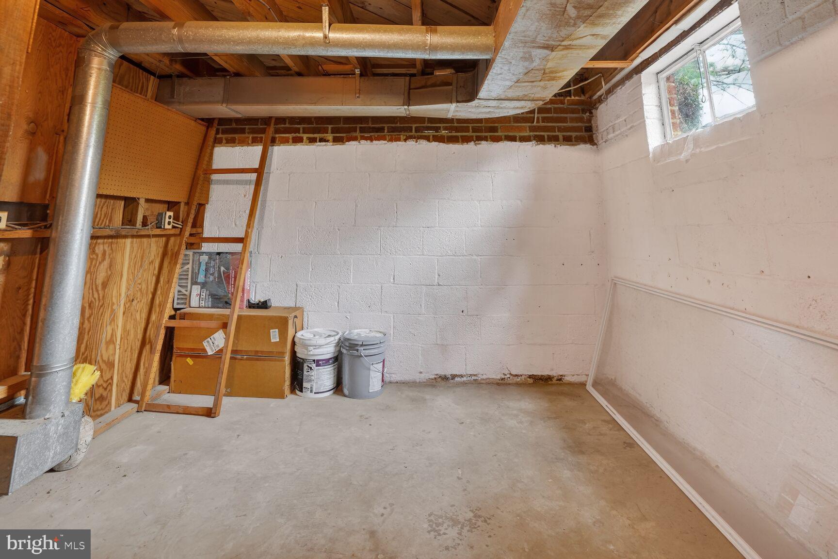 BROYHILL CREST - Residential