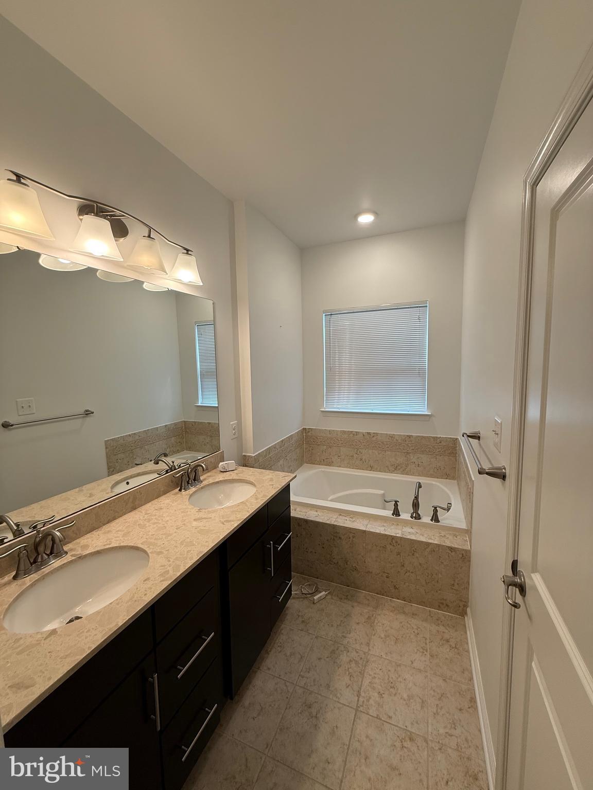 GERMANTOWN - Residential Lease