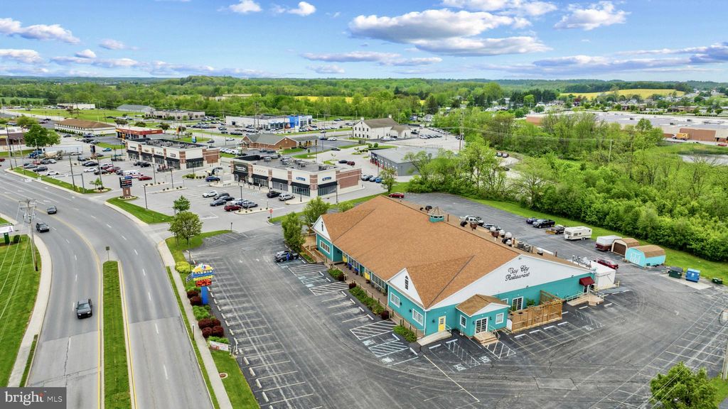 Photo of 110 Eisenhower Drive, HANOVER, PA 17331 (MLS # PAYK2081662)