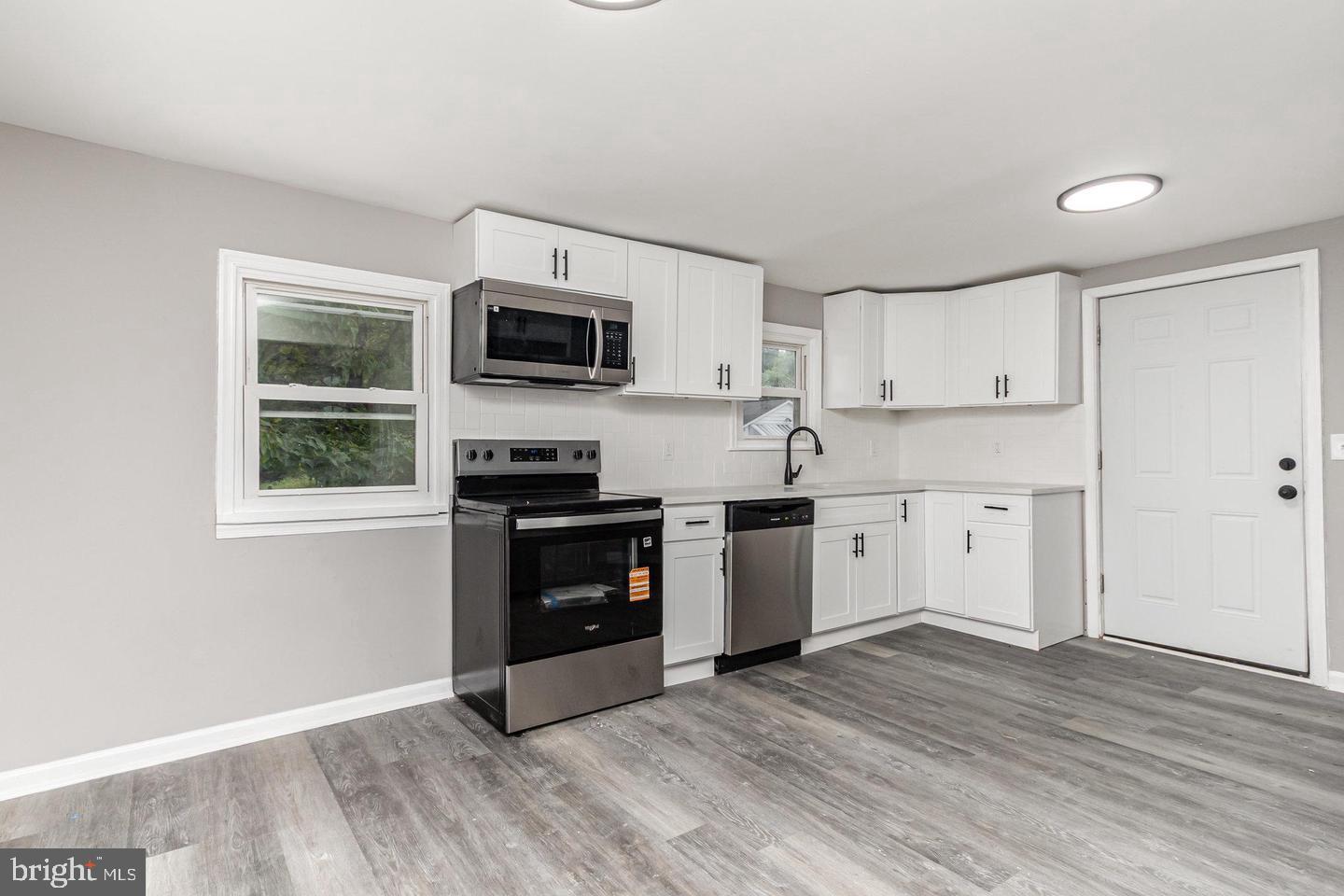 NONE AVAILABLE - Commercial Lease