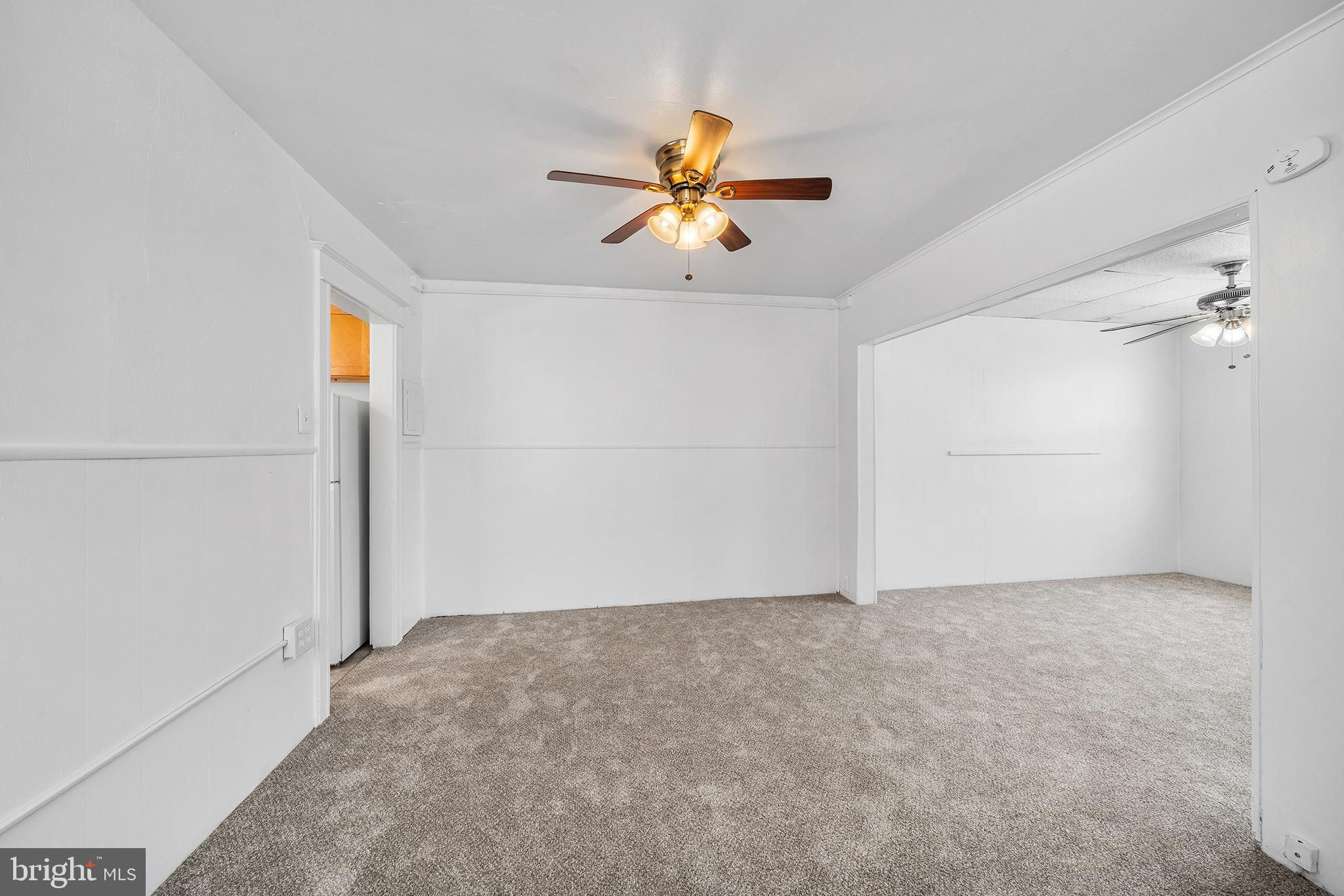 MANOA - Commercial Sale