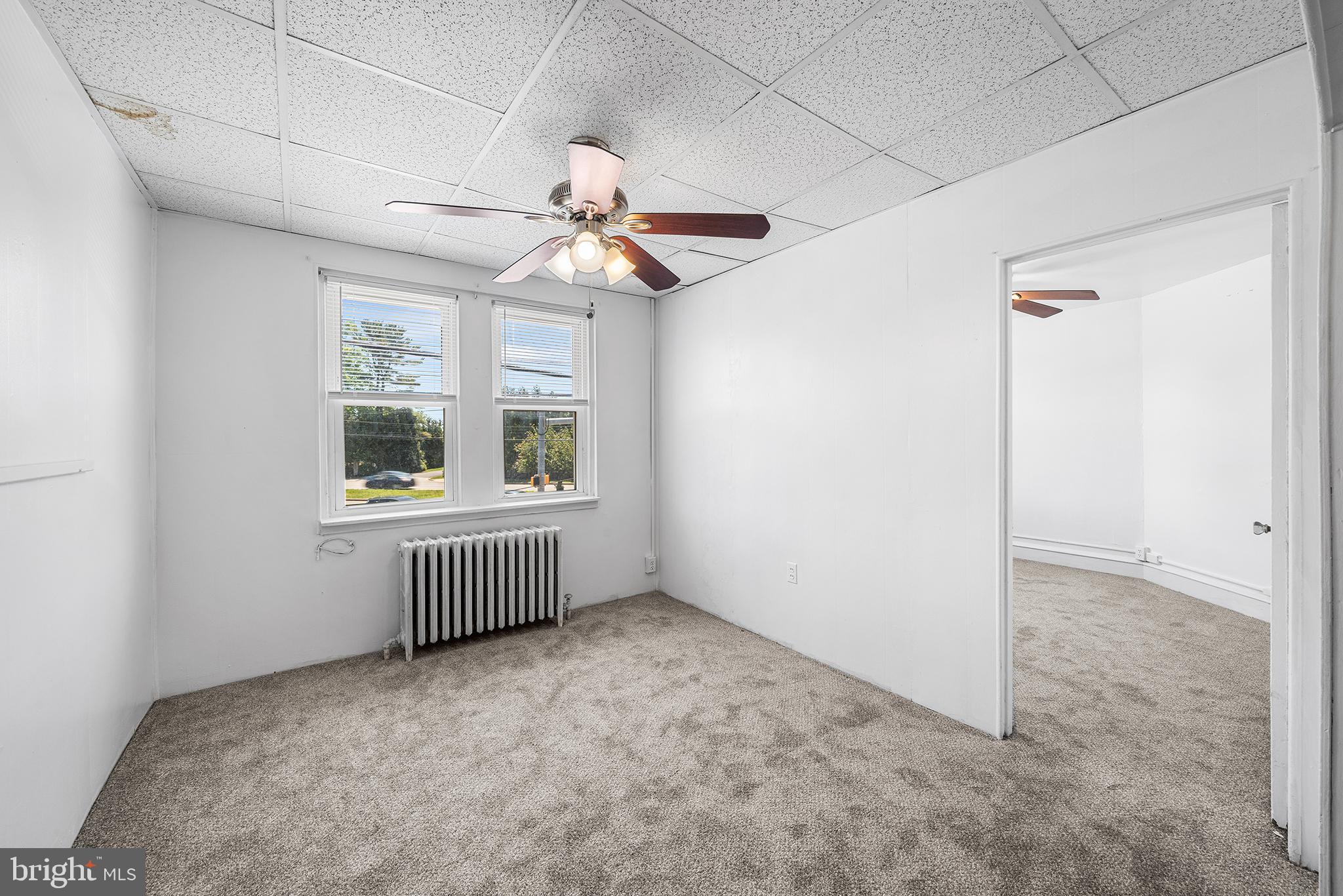 MANOA - Commercial Sale