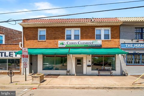 Photo of 4 - 6 N Manoa Road #0006, HAVERTOWN, PA 19083 (MLS # PADE2114150)