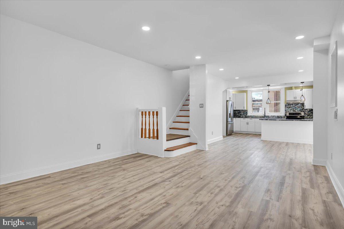 NORTHWOOD - Residential