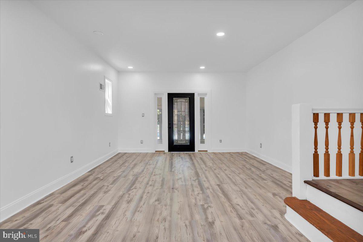 NORTHWOOD - Residential