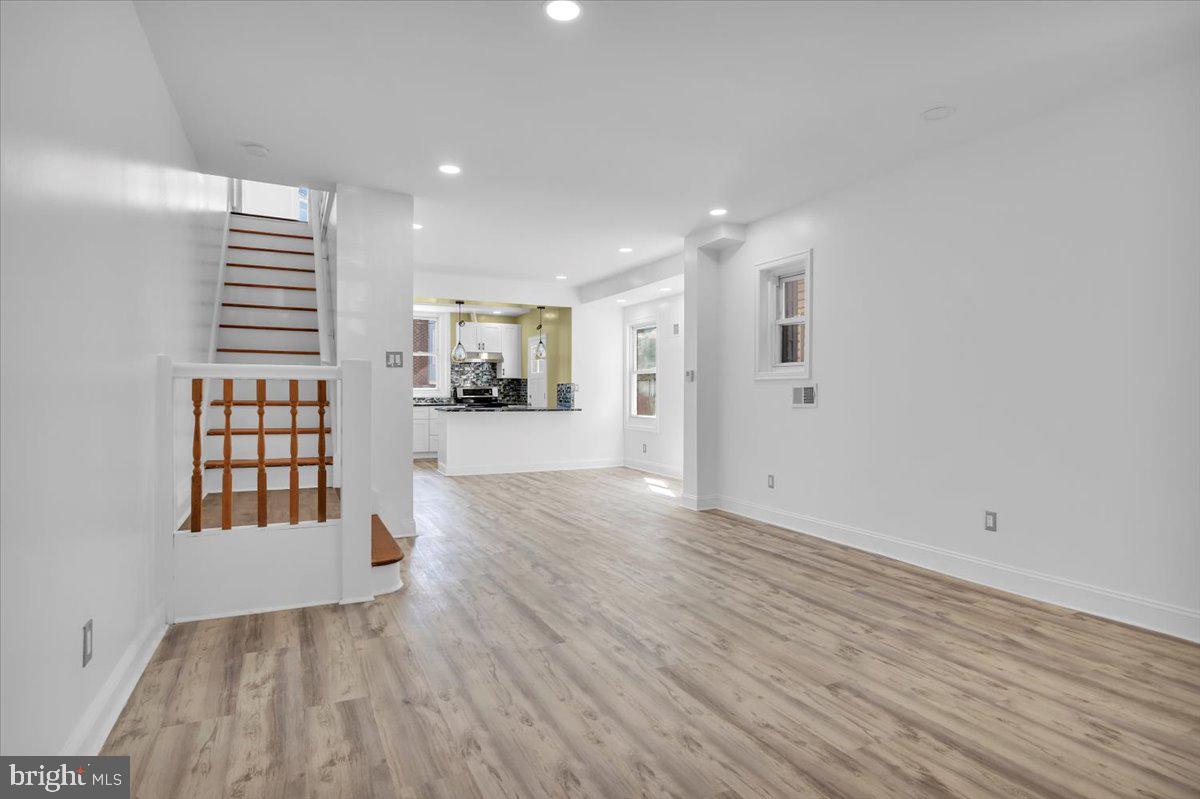 NORTHWOOD - Residential