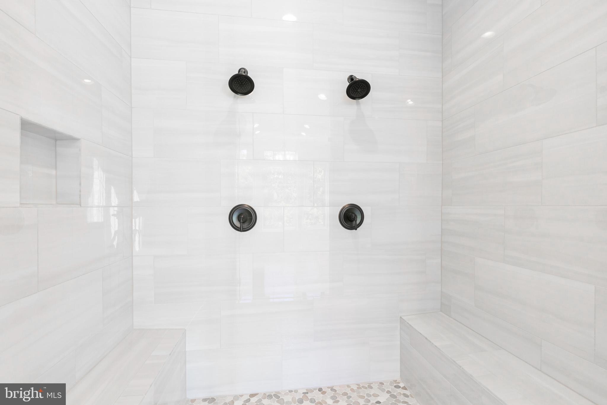 BANBURY CROSS RESERVE - Residential