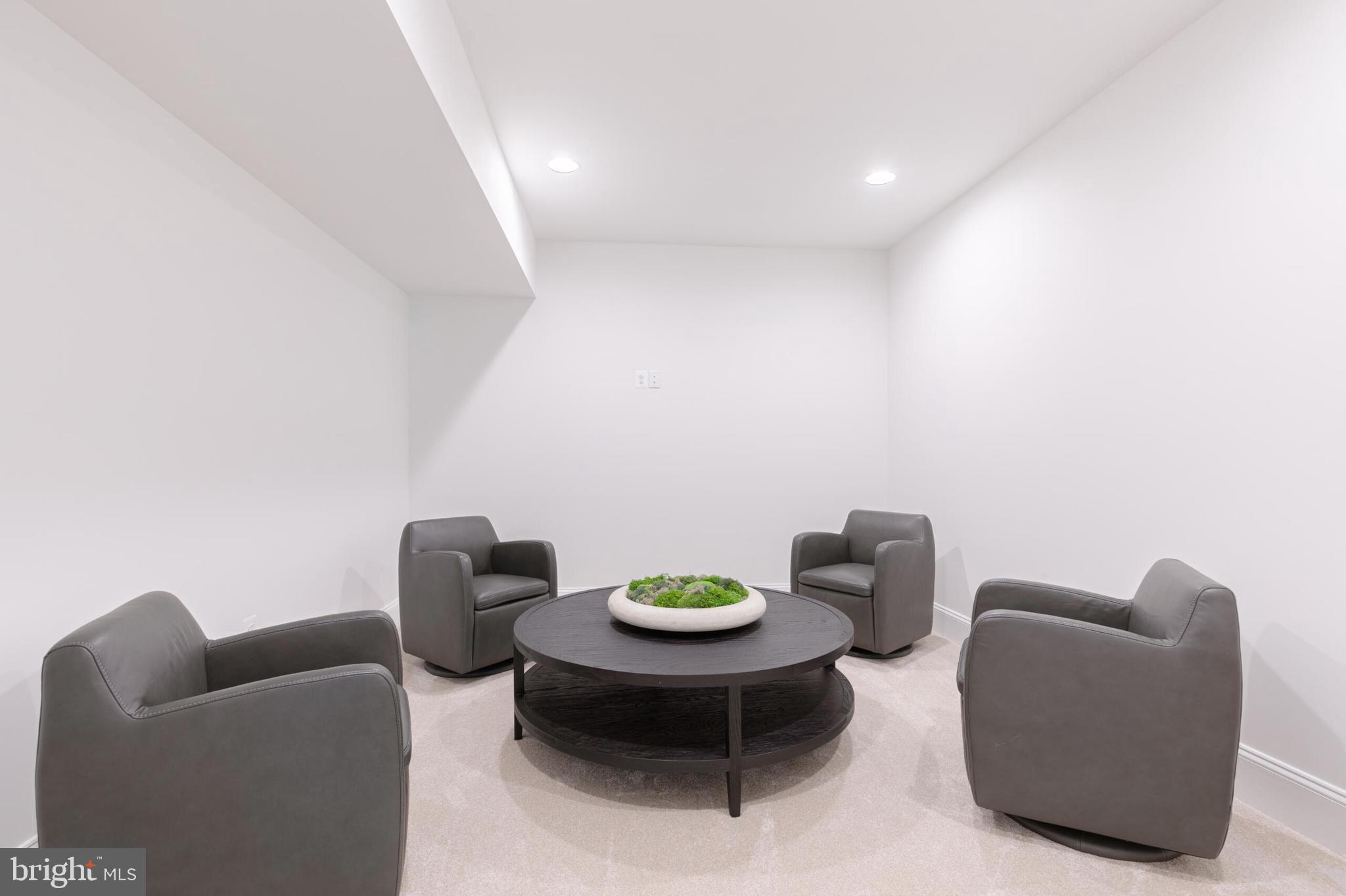 BANBURY CROSS RESERVE - Residential