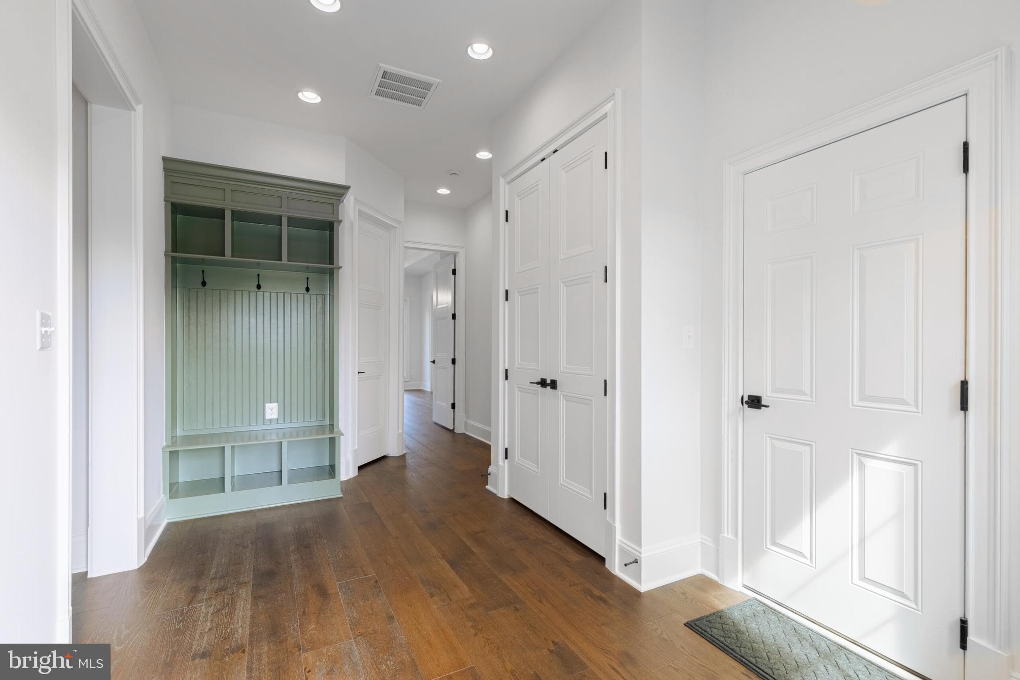 BANBURY CROSS RESERVE - Residential