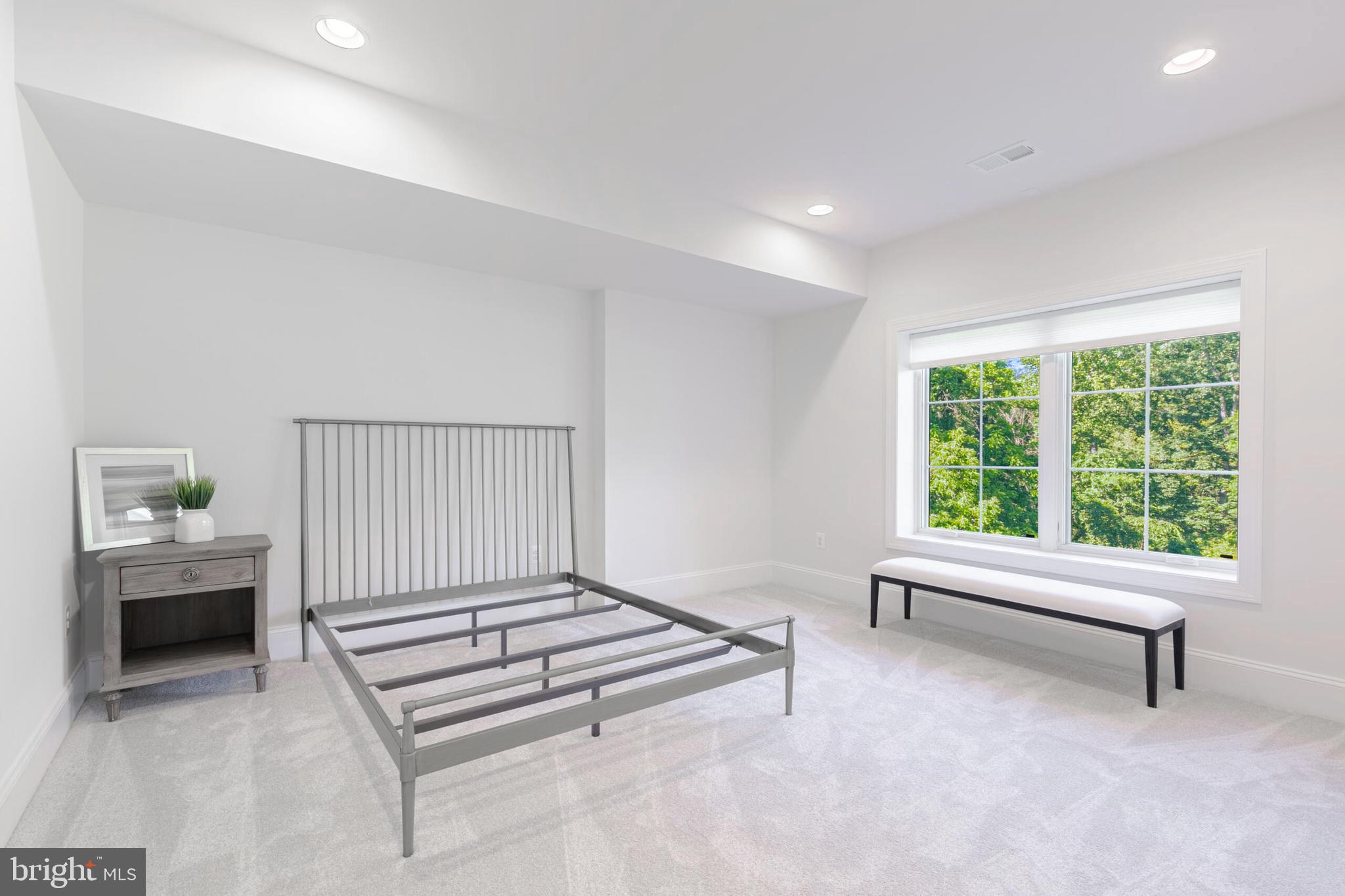 BANBURY CROSS RESERVE - Residential