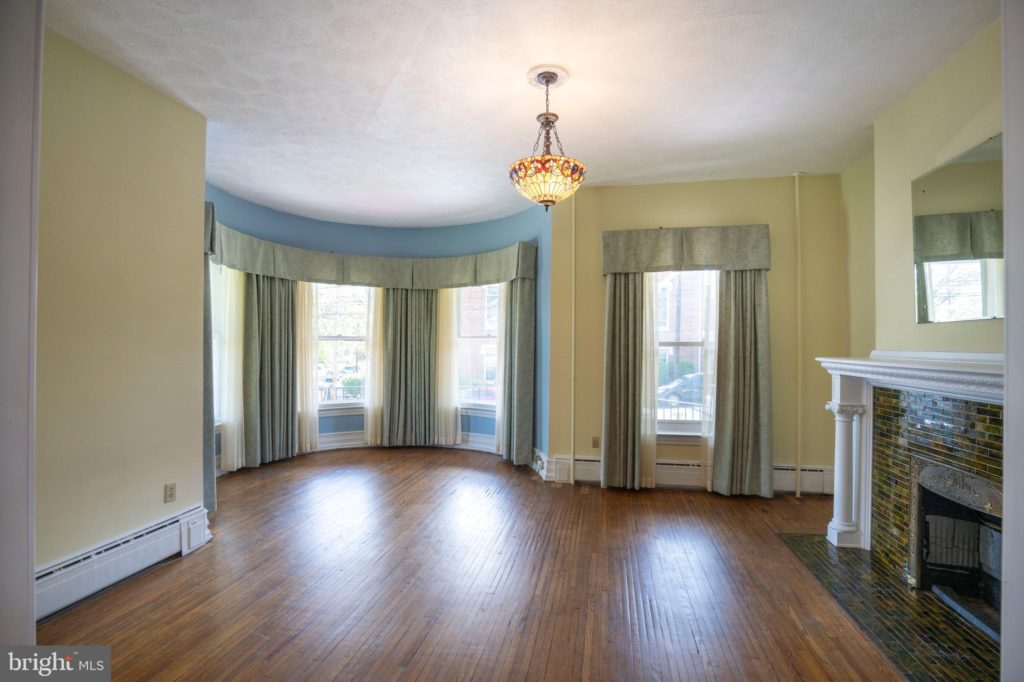 501 WALNUT STREET