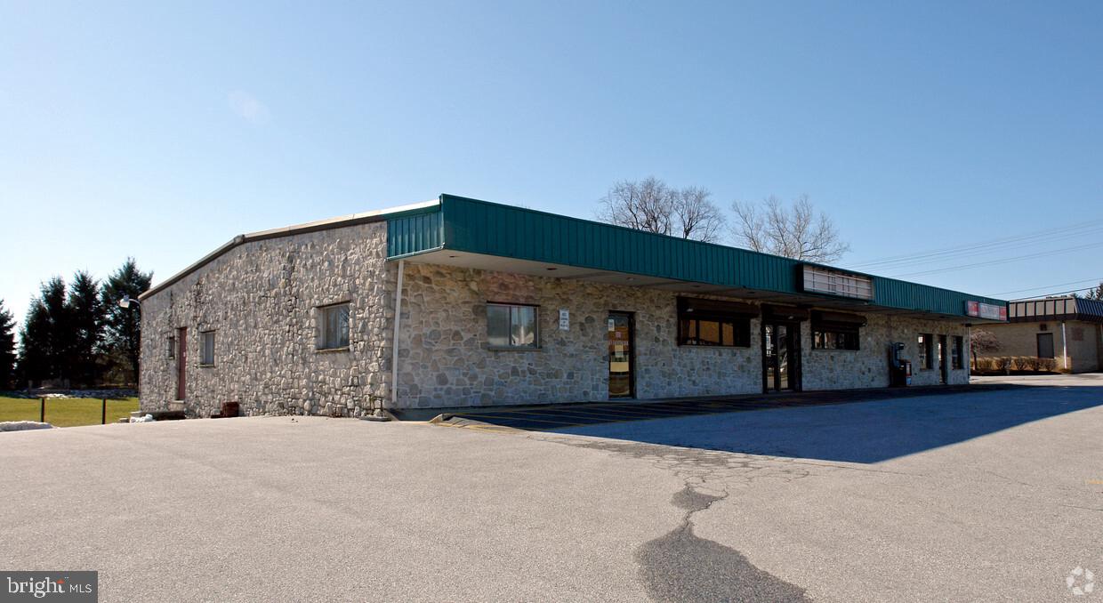 HAMPSTEAD - Commercial Lease