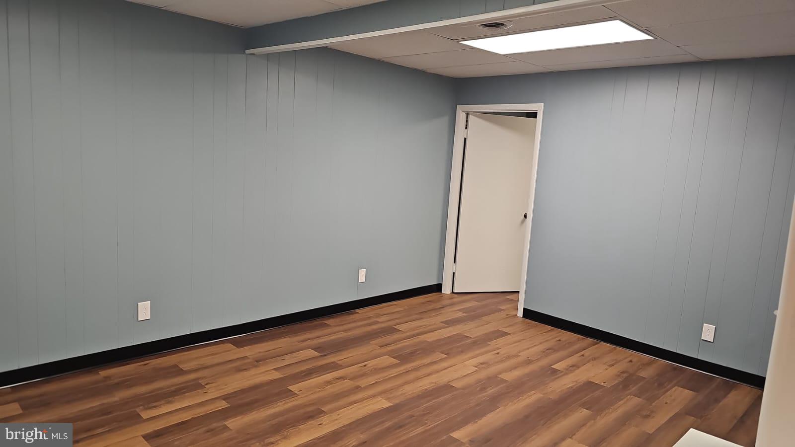 HAMPSTEAD - Commercial Lease