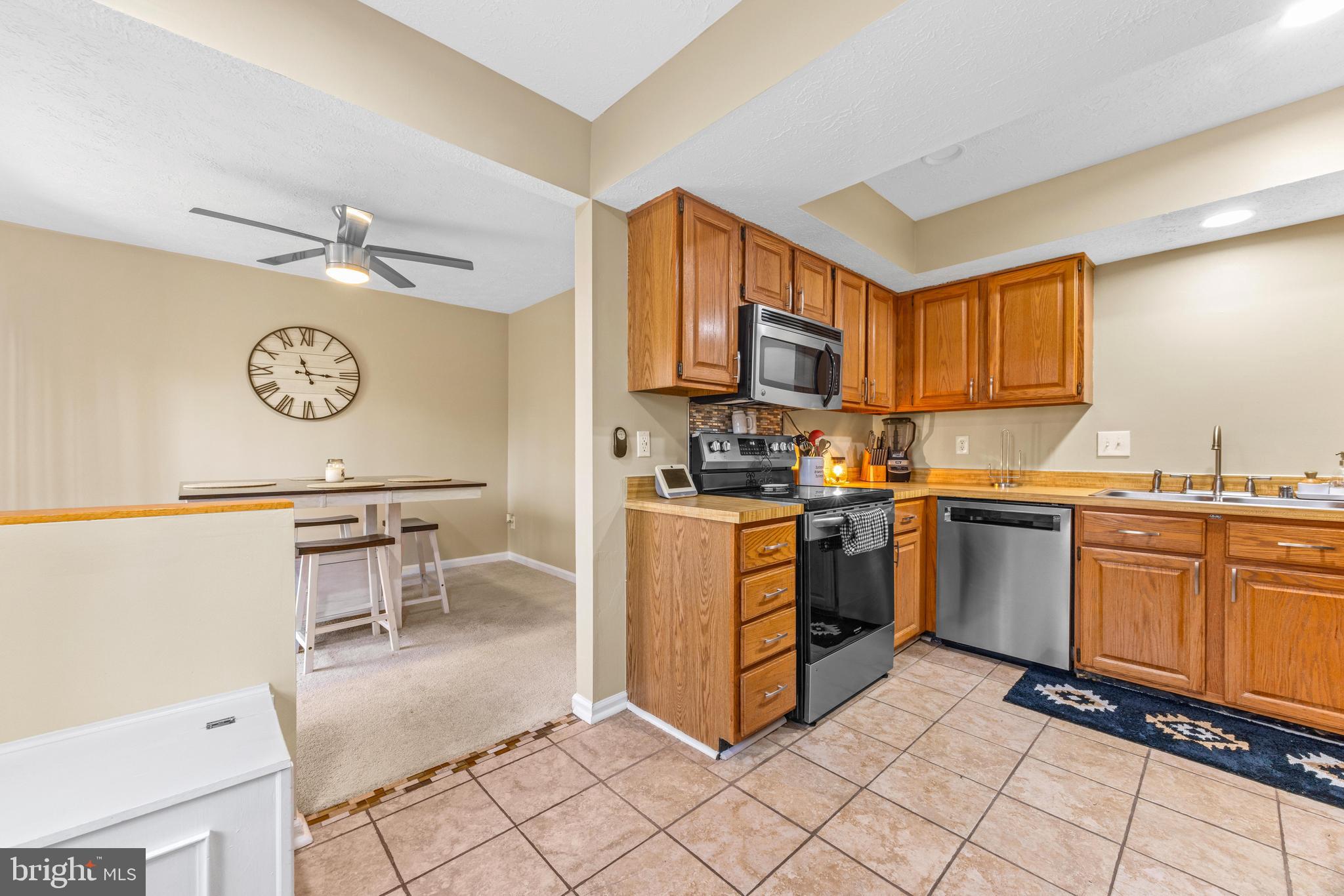 CHESTNUT HILL COVE - Residential