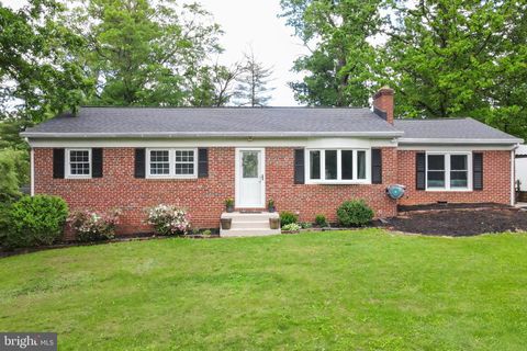 5233 BRADDOCK ROAD WOODBINE MD 21797