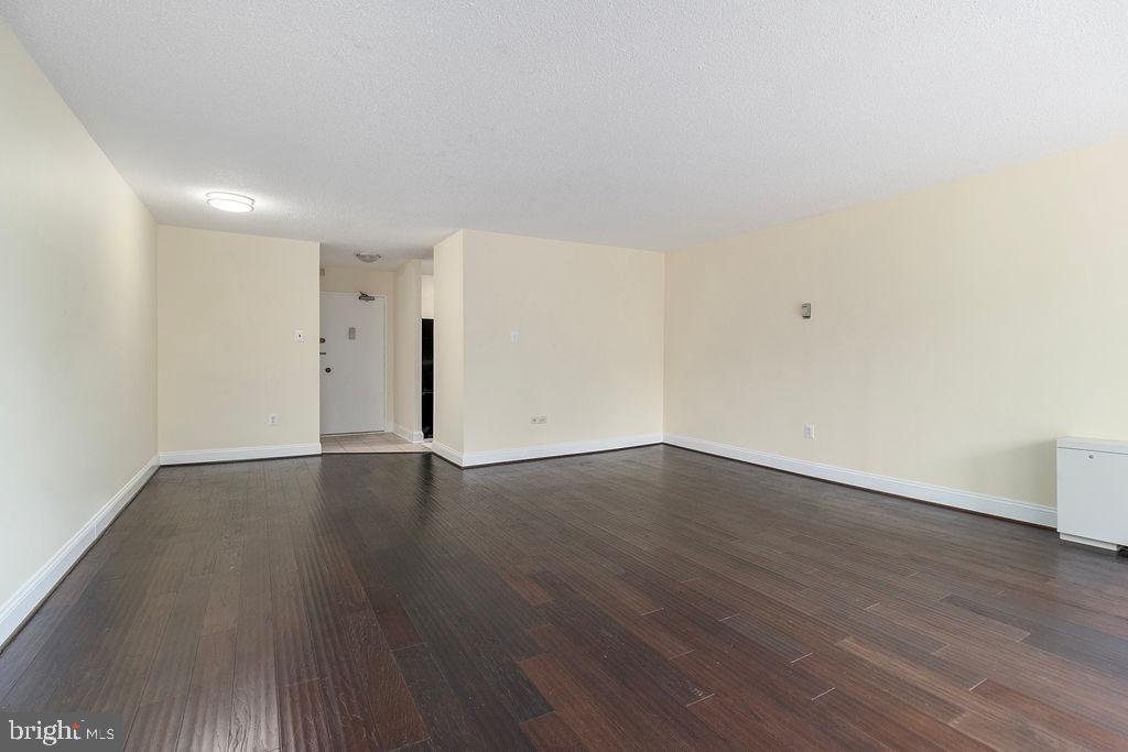 THE CARLTON - Residential Lease