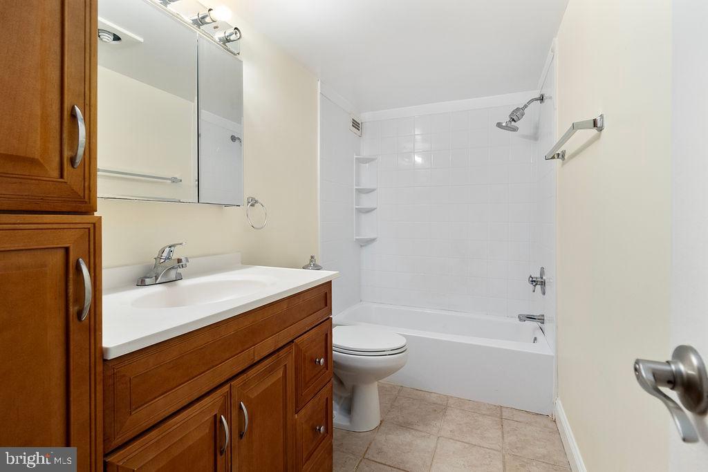 THE CARLTON - Residential Lease