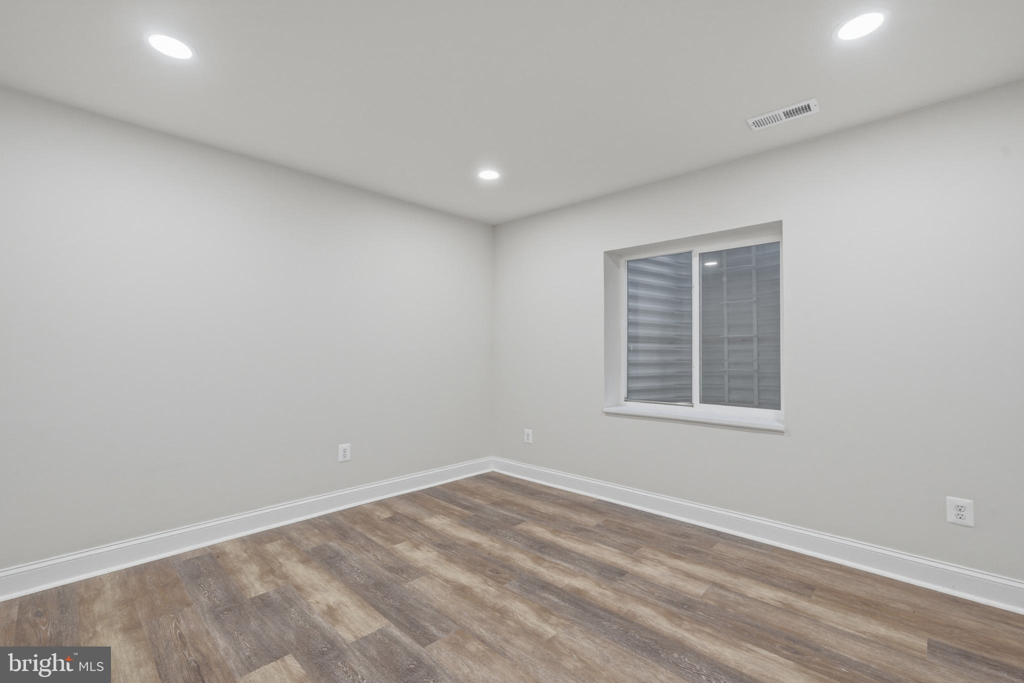 BENSVILLE CROSSING - Residential