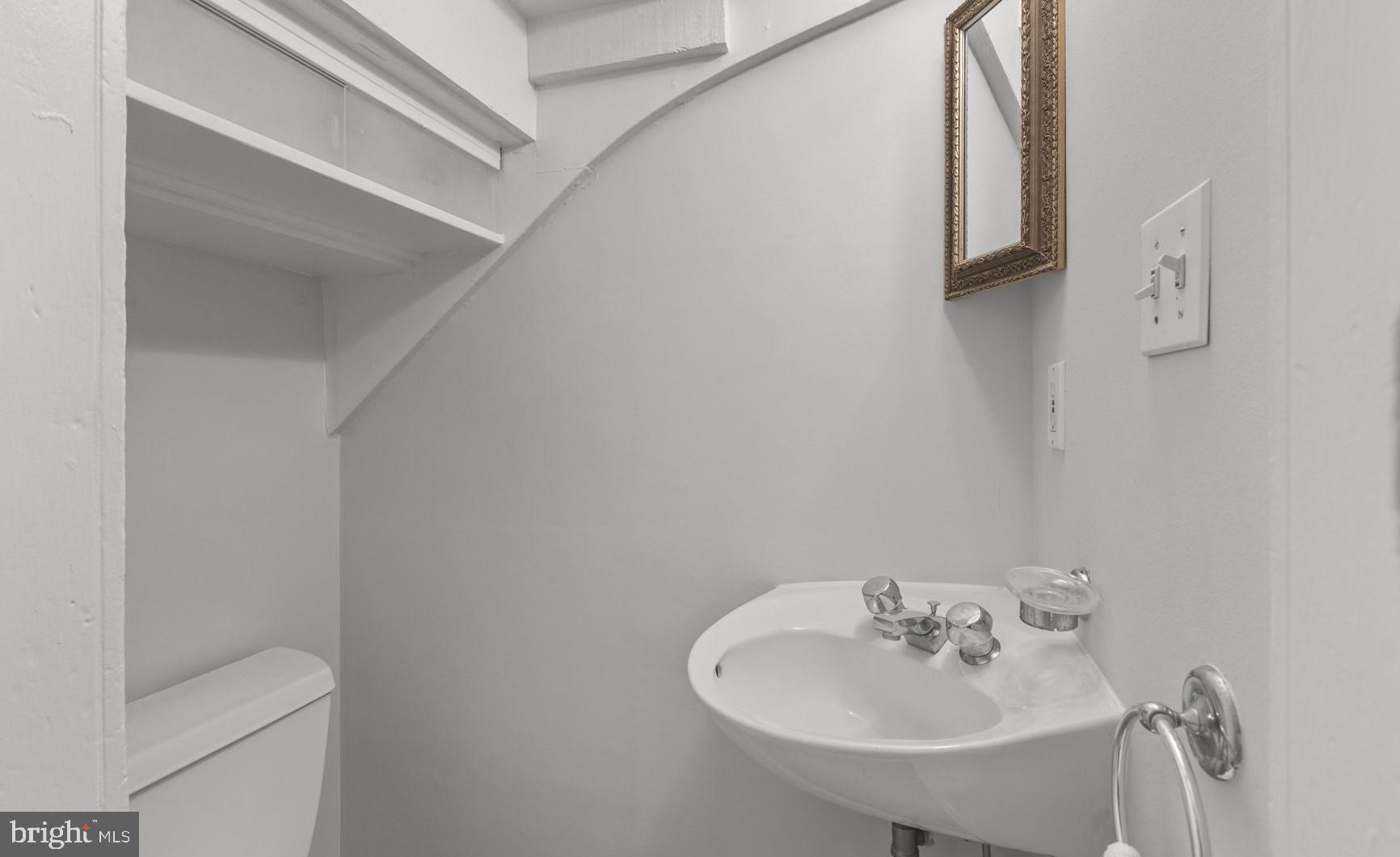 LITTLE ITALY - Residential Lease