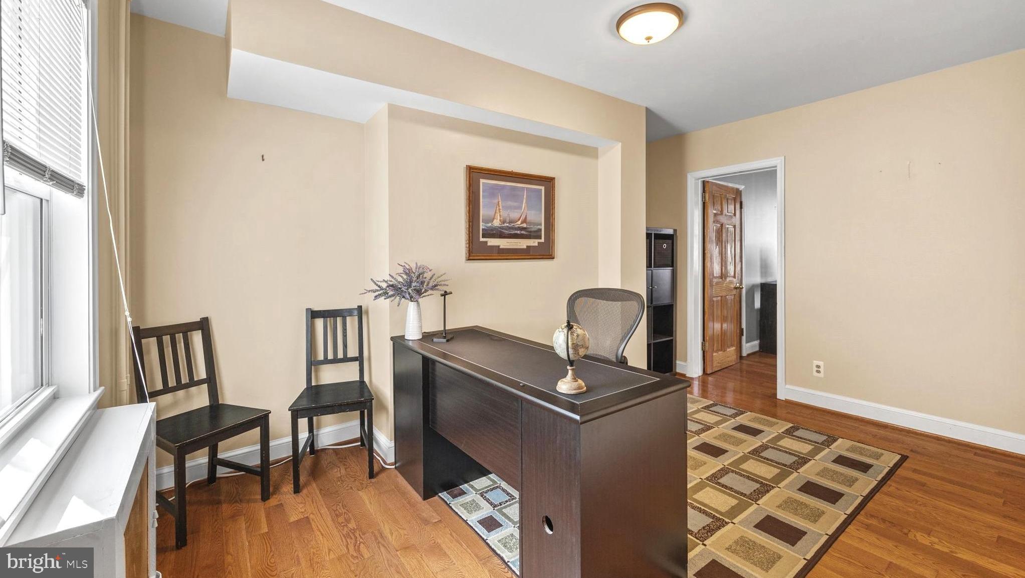 LITTLE ITALY - Residential Lease