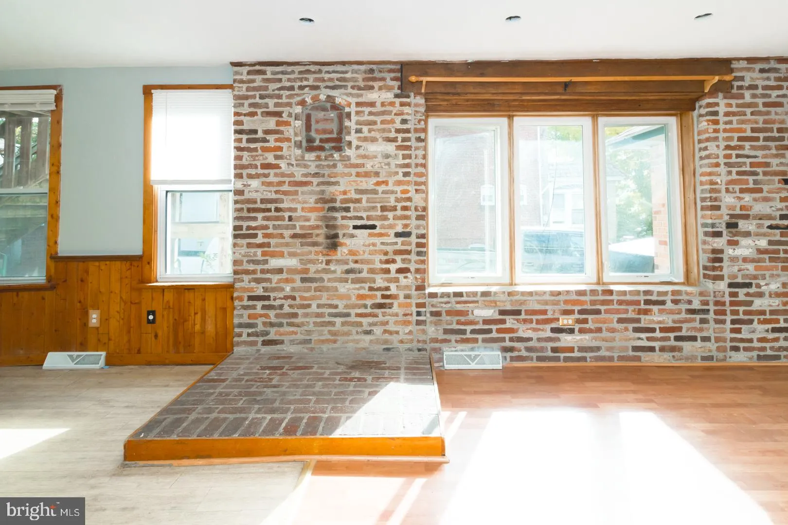 Oaklyn, New Jersey 08107, United States, 4 Bedrooms Bedrooms, ,Residential,Coming Soon,248688