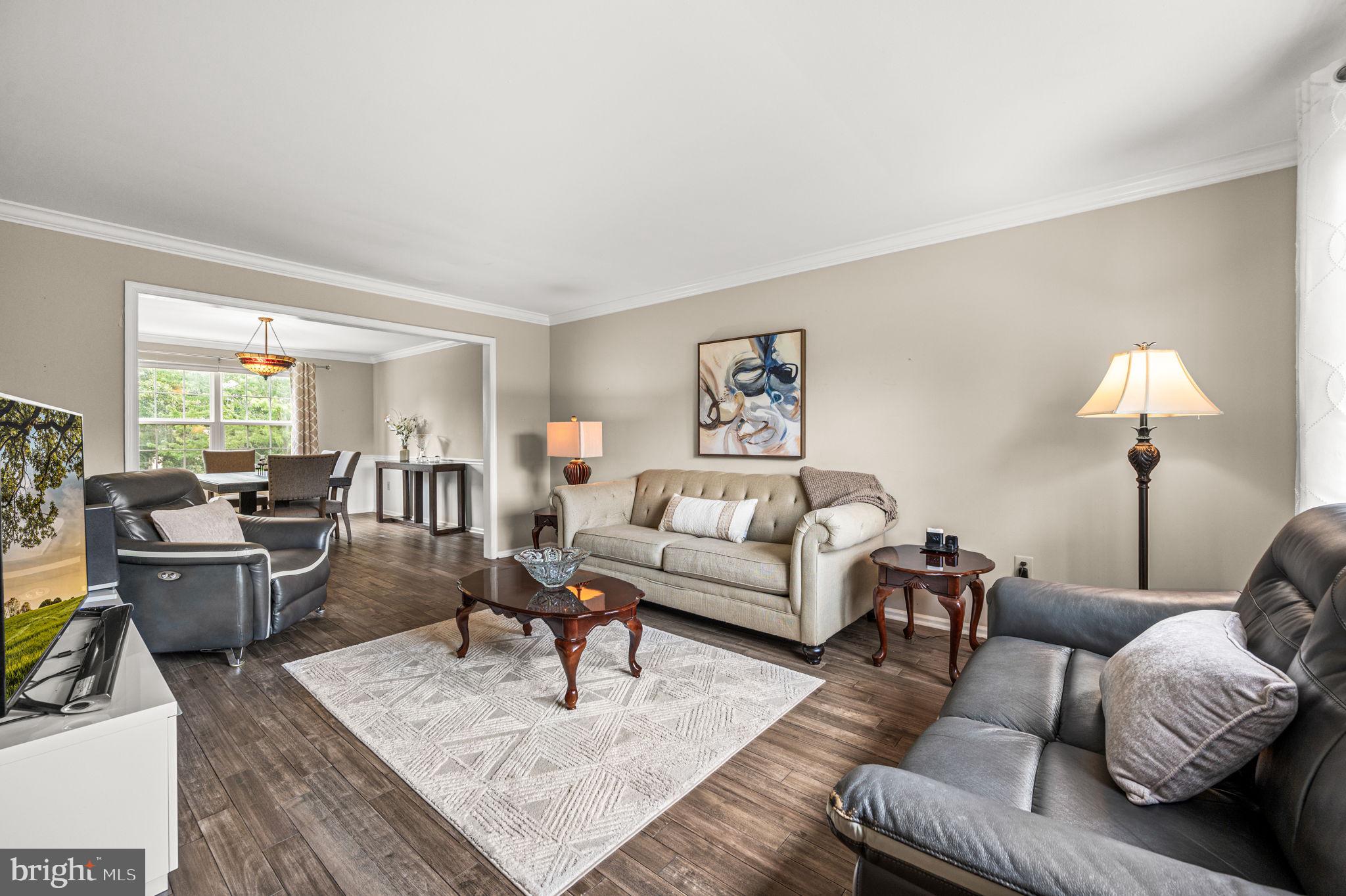 8021 FAIR VIEW LANE