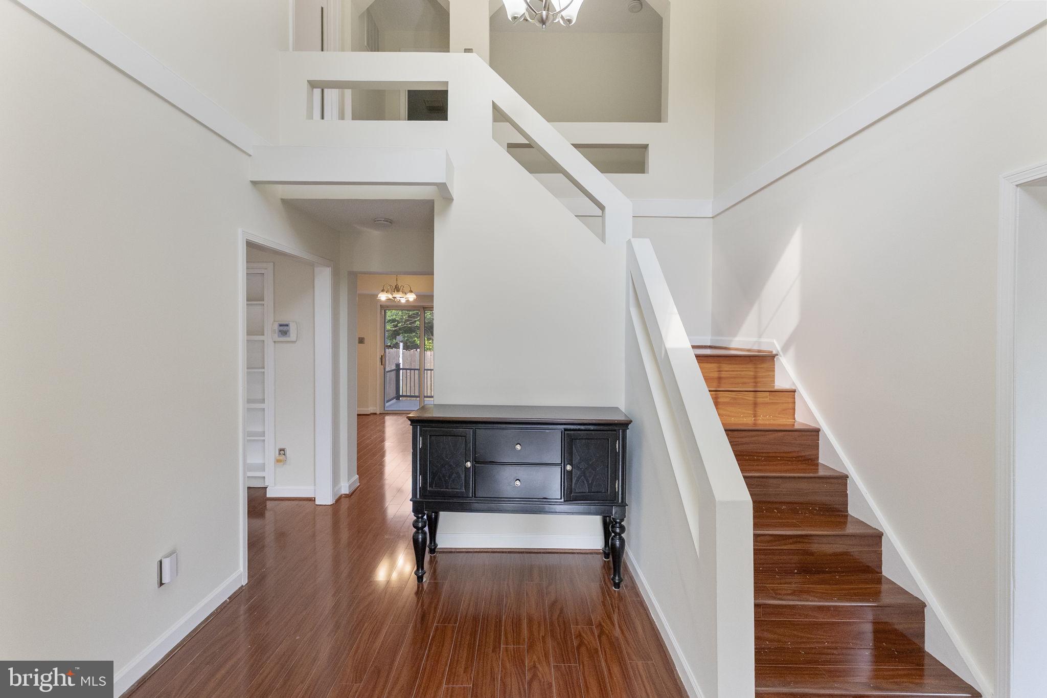 605 GRANDIN AVENUE