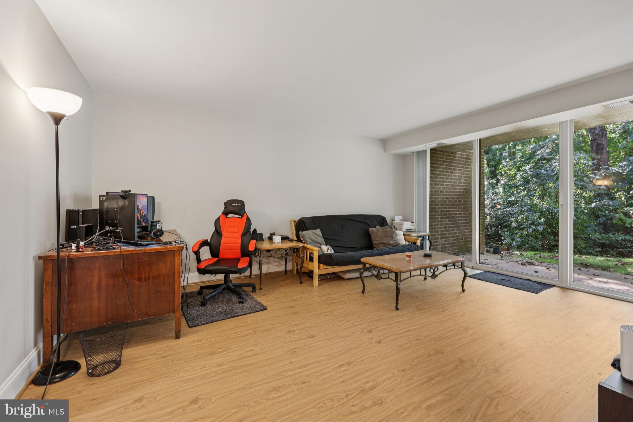 1410 NORTHGATE SQUARE 10/1A