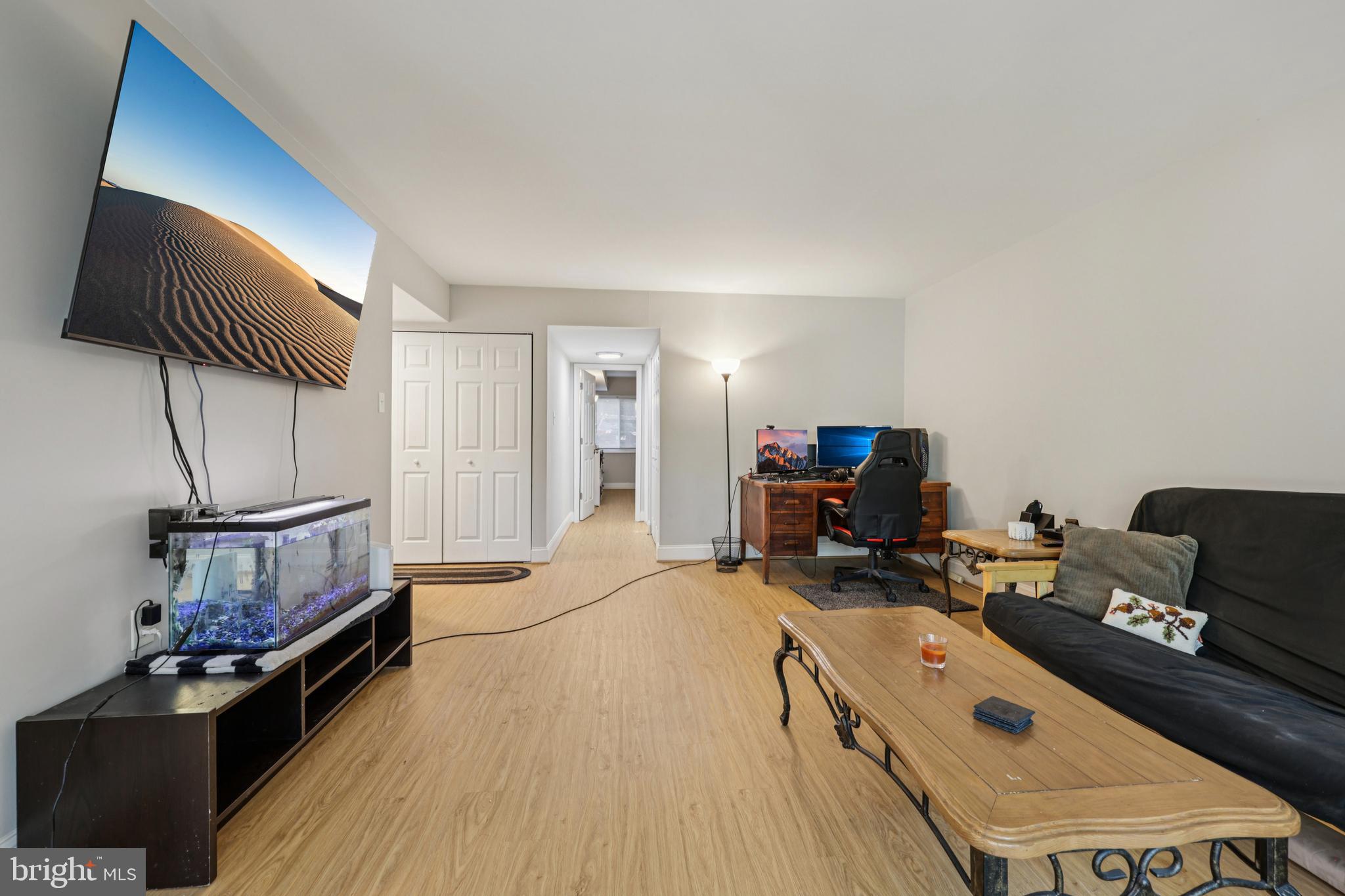 1410 NORTHGATE SQUARE 10/1A