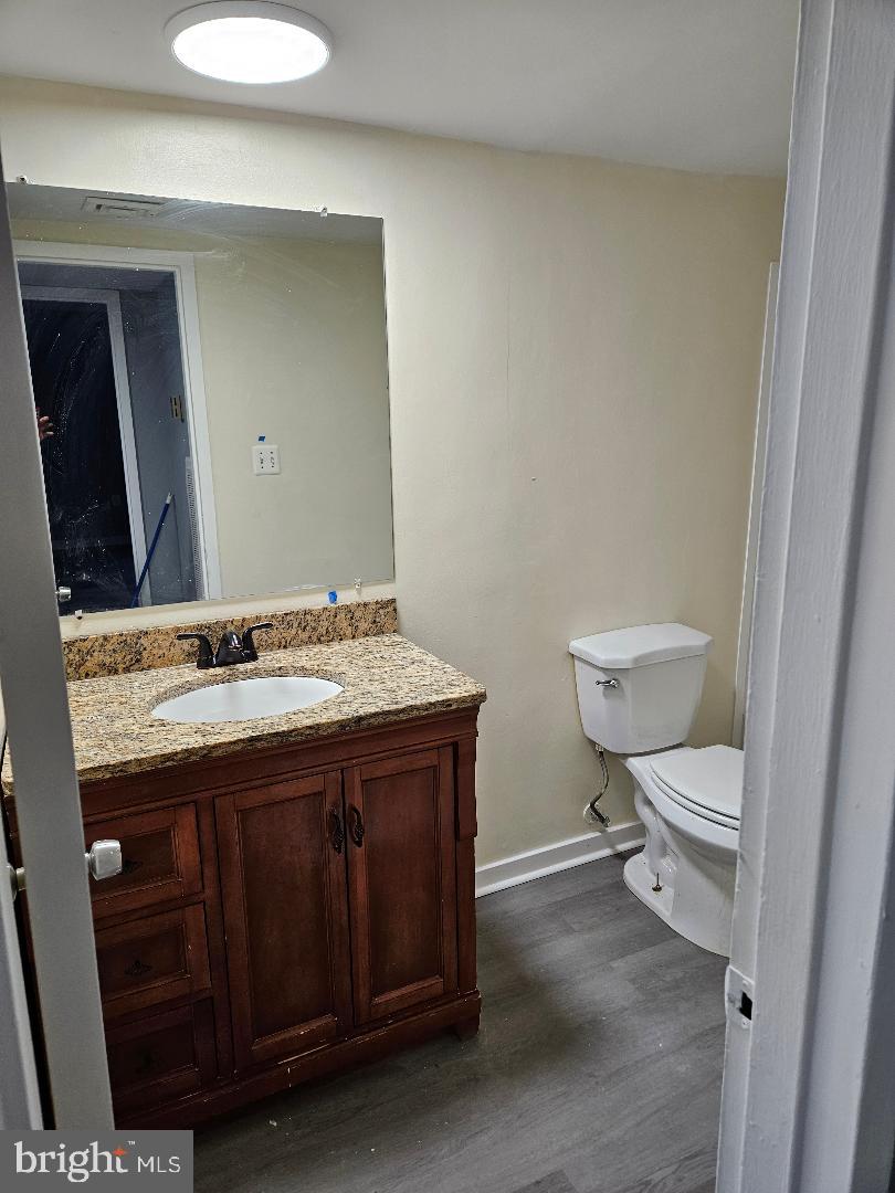 CHELSEA WOODS COURTS - Residential Lease